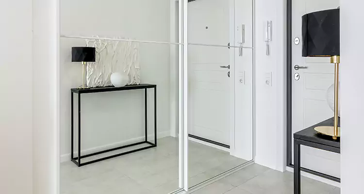 Mirrored Bifold Closet Doors Repair in Alameda, CA