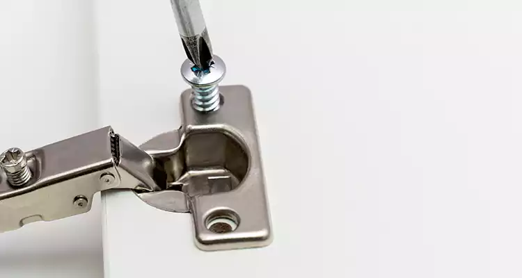 Screen Door Hinge Repair in Alameda, CA