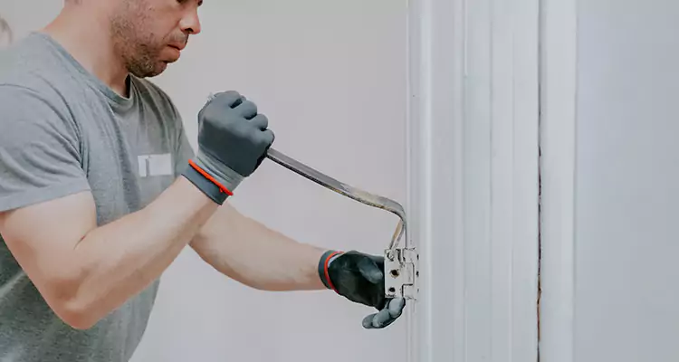 Cracked Door Jamb Repair in Alameda, CA
