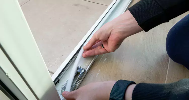 Garage Door Off Track Repair in Alameda, CA