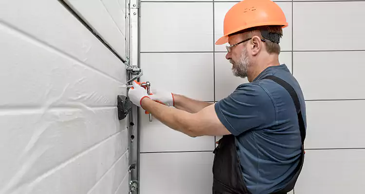 Emergency Garage Door Repair in Alameda, CA
