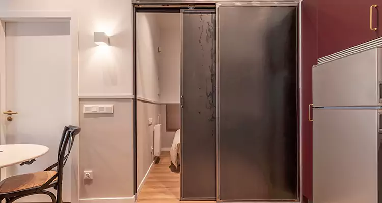 We Fix Closet Sliding Door in Alameda, CA 