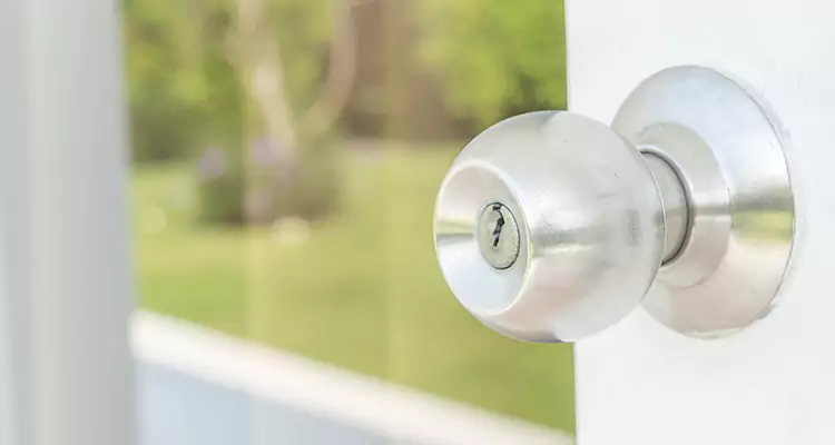 Patio Door Mechanism Jammed in Alameda, CA